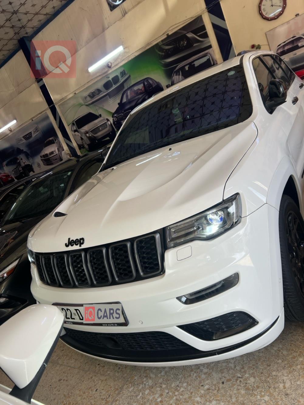 جيب جراند شيروكي